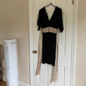 Black and gold dress. Medium
